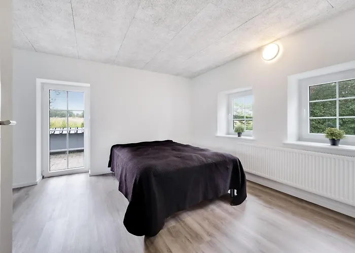 Surrounded By Nature * Vissenbjerg